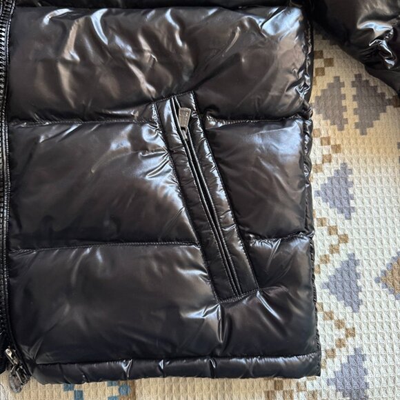 Black Shiny Warm Down Jacket Moncler - Picture 4 of 9